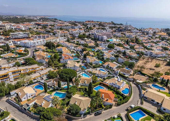 빌라 Amendoeira By