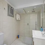 Amendoeira By אלבופיירה